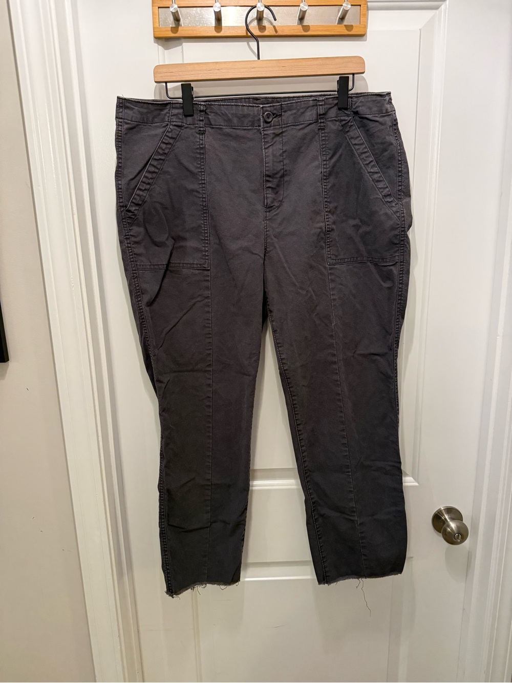 Old Navy Women's Charcoal Straight-Leg Cargo Chinos